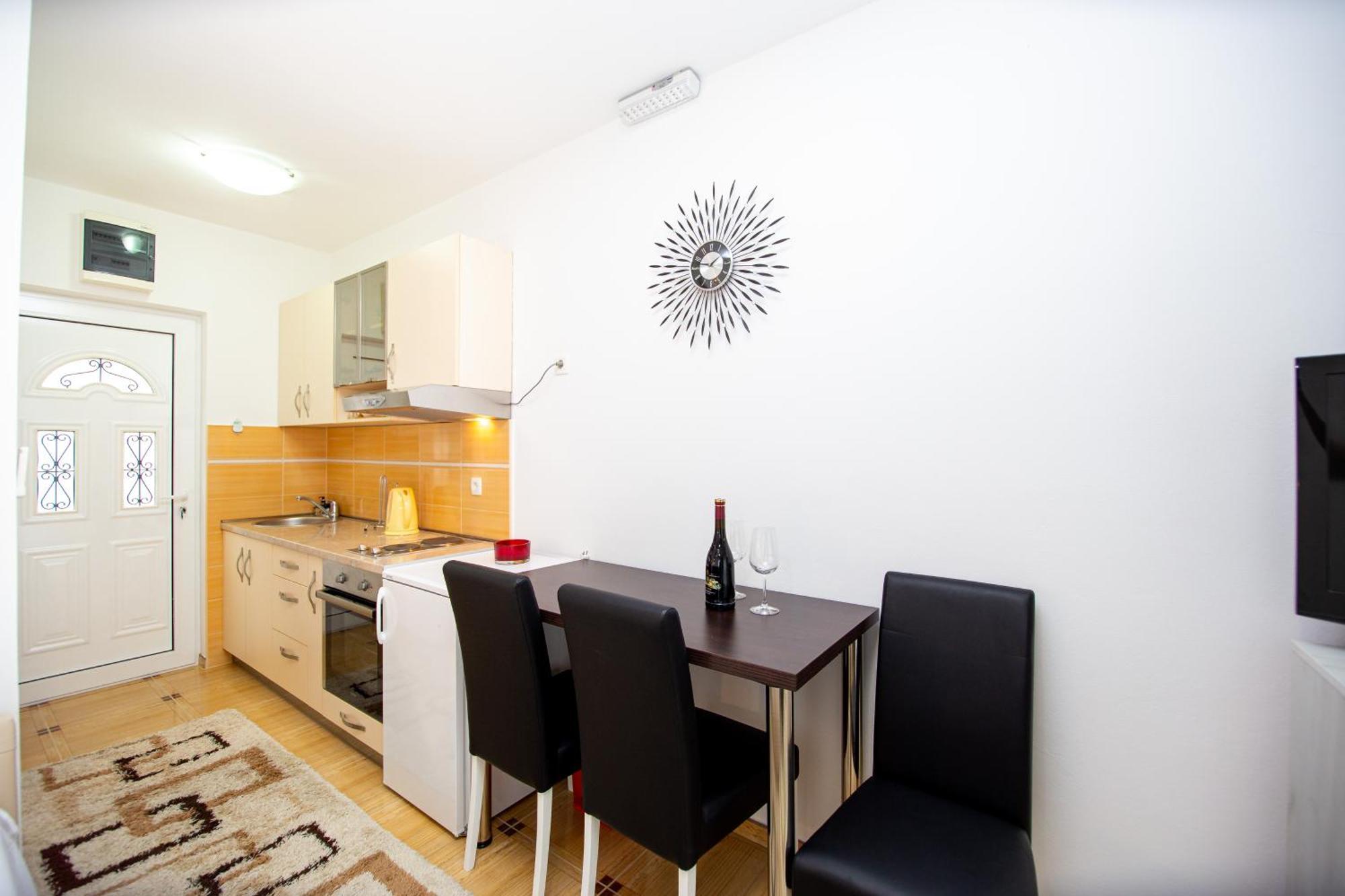 Mejic Apartments Котор Екстериор снимка